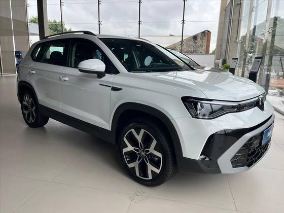 VOLKSWAGEN TAOS 1.4 250 TSI TOTAL FLEX HIGHLINE AUTOMÁTICO